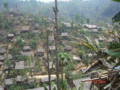 maelaoon-refugee-camp