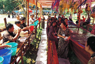 Rakhine-Rangon-water-festival