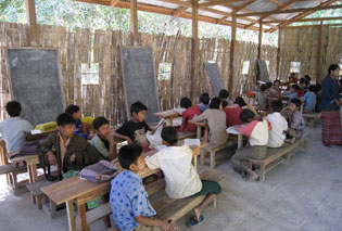 Arakan-and-Ngapali-school