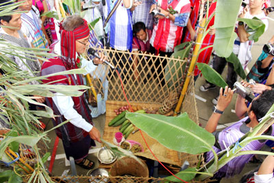 ဘန်ကောက်မြို့တွင် ကျင်းပသည့် ကရင်နှစ်သစ်ကူး ပွဲတော်။