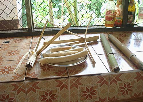 Sticky rice roasted in bamboo