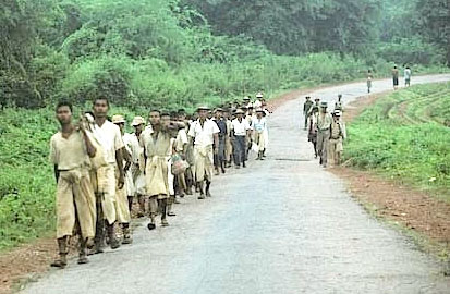 Burma-Prisoners-Walking