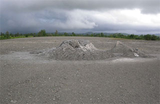 Mud-Volcano-Erupts-in-Arakan