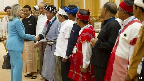 hillary-clinton-meet-Burma-ethinic-leaders