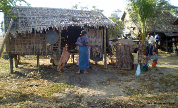 Arakanese-poor-family-village