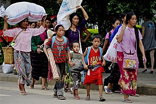 kokang_refugee_group_305_z