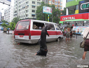 water-flood-yangoon-2010