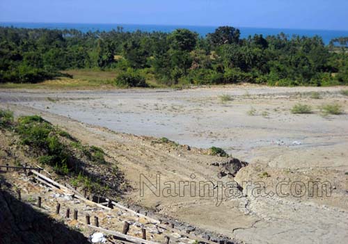 Damaged-farms-in-Kyauk-Pru-Arakan-state