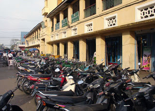 old-market-sittwe