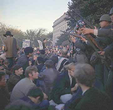 Pentagon_vietnam_protests