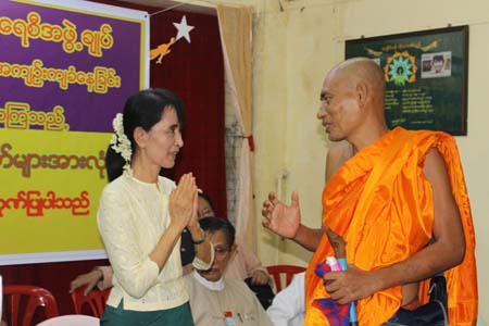 Saffron-Monk-U-Kawvida--Aung-San-Suu-Kyi