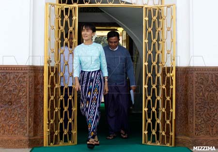 suu-kyi-and-aung-kyi-fourth-meet-3