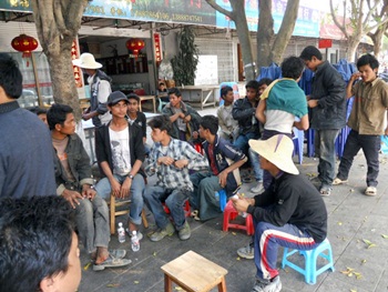 Deported Arakanese migrants in a Burmese town ( Photo by Bo Han face book)