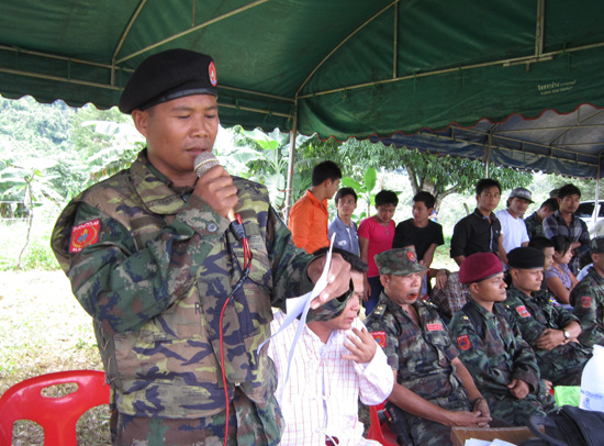 ဗိုလ်မှူး ဟံသာဇွဲ အဖွင့်မိန့်ခွန်းပြောကြားစဉ်(IMNA)