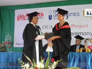 A Karen student, Saw Nay Htoo, was offered with Post-graduate Certificate in Public Health, by OUA in ceremony in Mae Sot