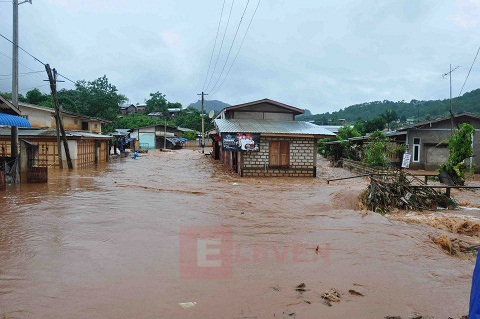 water_float_at_lashio_eleven_