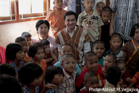 Abhisit-Mae-Sot-visit