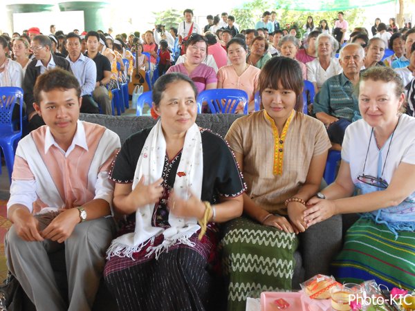 ဒေါက်တာ စင်သီယာမောင် ၅၃ နှစ်ပြည့်မွေးနေ့ပွဲ ပရိဿတ် ၁၀၀၀ ကျော် တက်ရောက်