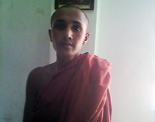 pretended-Muslim-monk-pic2