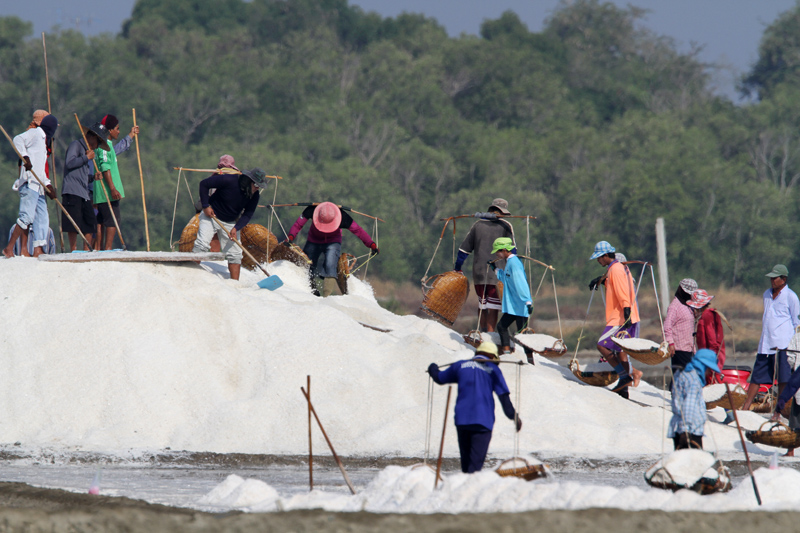 တရုတ်ရှိ မြန်မာအလုပ်သမားများ (ဓါတ်ပုံ- အင်တာနက်)