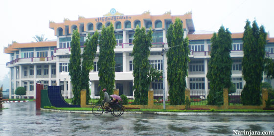 Phone Swe told it in the building of Arakan State parliament.