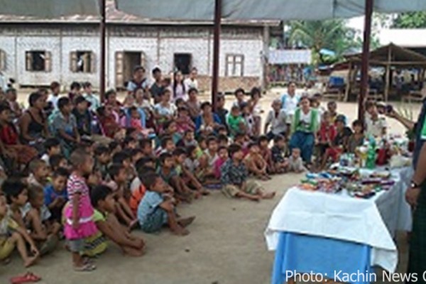 kachin-youth-group-give-health