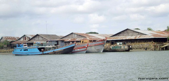 Min Gan port in Sittwe for border trade with Bangladesh.