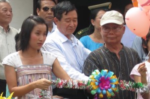 U-Aung-Min-and-Mutue-Say-Poe-at-Kyaukgyi-liaison-office-opening