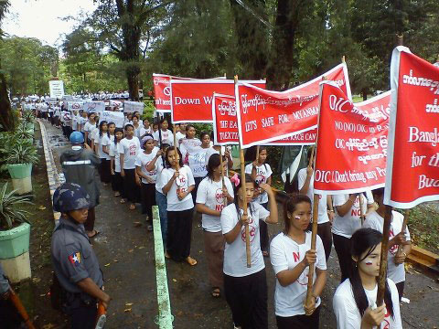 Arakanese-protest-in-Sittwe