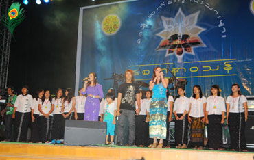 88-a-fund-raising-music-concert-1_s