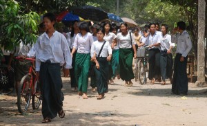 myanmar-student