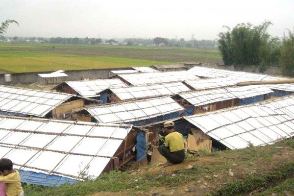 နောင်တောင်းမှ ယန်လုစခန်းအား မဖျက်ဆီးမီ မြင်တွေ့ရပုံ။