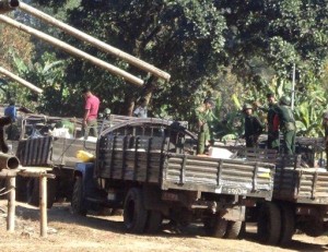 Burma army troop loading up supplies (Photo-FBR)