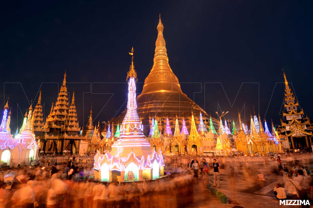 Festival-lighting-at-Shwedagon-Pagoda