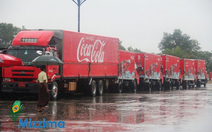 cocacola-trucks