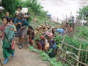 Displaced-Karen-villagers