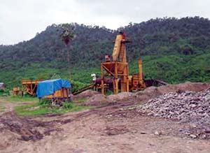 Machines-at-the-Tamanthi-dam-site