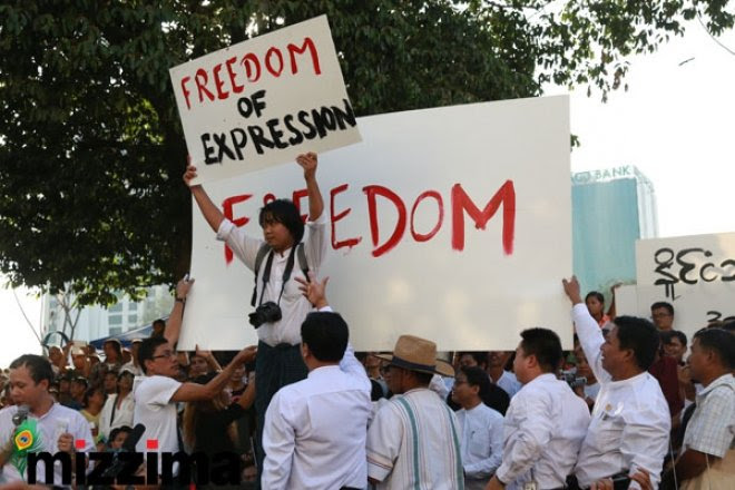 Protesten at the demonstration in downtown Yangon on January 5 Protesten at the demonstration in downtown Yangon on January 5