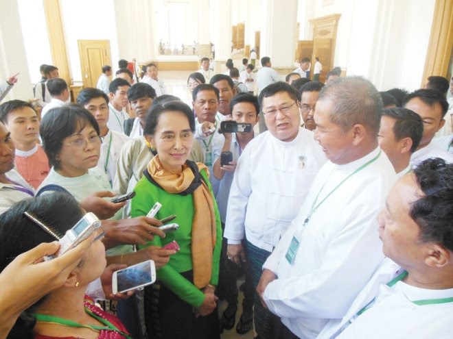 NLD leader condemns unethical behaviour in politics