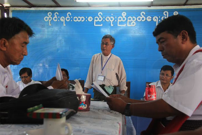 တစည ပါတီက သတင်းစာရှင်းလင်းပွဲ ပြုလုပ်နေစဉ်။ (ဓာတ်ပုံ - ဘိုဘို၊ မဇ္ဈိမ)