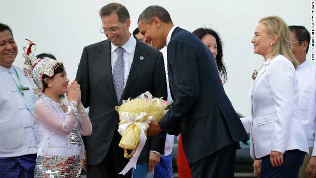 myanmar-obama-visit-greeting