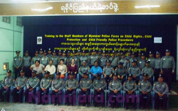 Arakan police receive UNICEF training