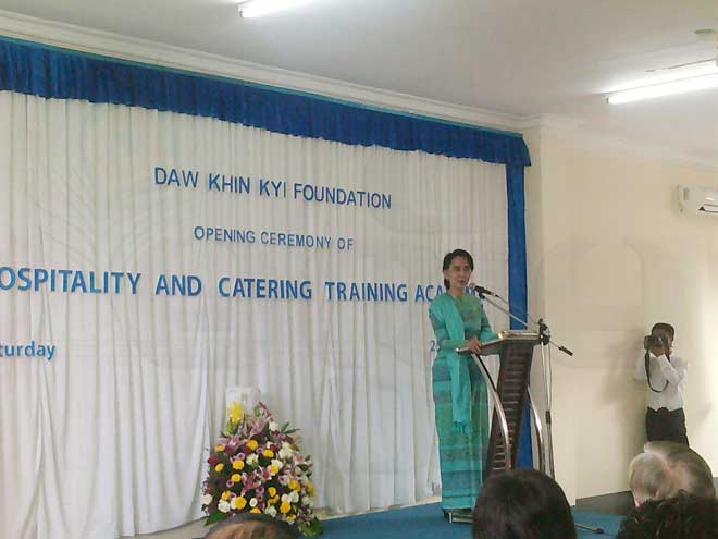 Daw-Khin-Kyi-Foundation-Opening-01