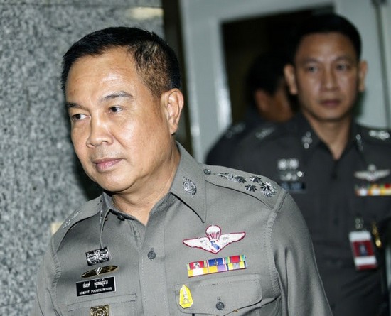 Thai national police chief Somyot Pumpunmuang (L) leaves after meeting British Ambassador to Bangkok Mark Kent in relation to the two murdered British tourists at the Royal Thai Police headquarters in Bangkok, Thailand, 02 October 2014. Thai police continue to pursue the killers of two British tourists on the popular resort island of Koh Tao. EPA/NARONG SANGNAK