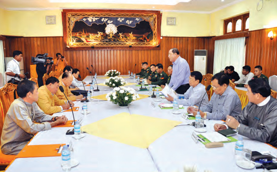 U Thein Zaw speaking to SSPP/SSA delegation, 18 October 2014. (Photo: News light of Myanmar)