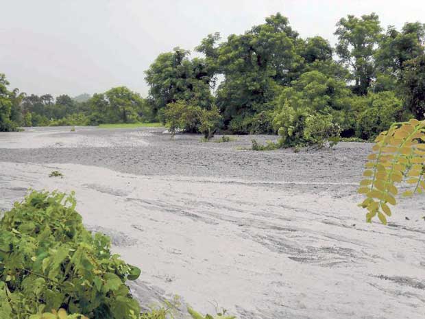 Mud volcano erupts in Arakan