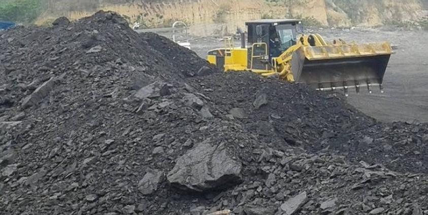 PHOTO BY SHRF: Coal mining site in Nam Ma area.