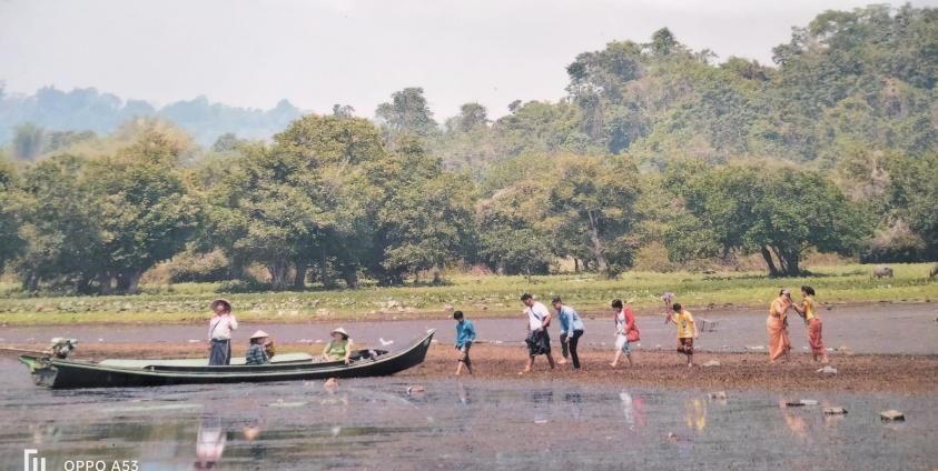 Photo- ပေါ်ထင်