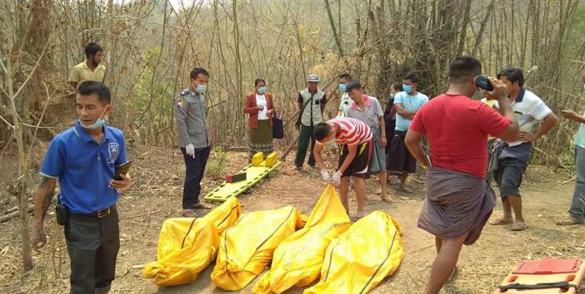 Photo Credit to Shar Htat Paing – Volunteers Without Borders go to pick up 4 dead bodies in Sipaw Township , killed by unknown gunmen.