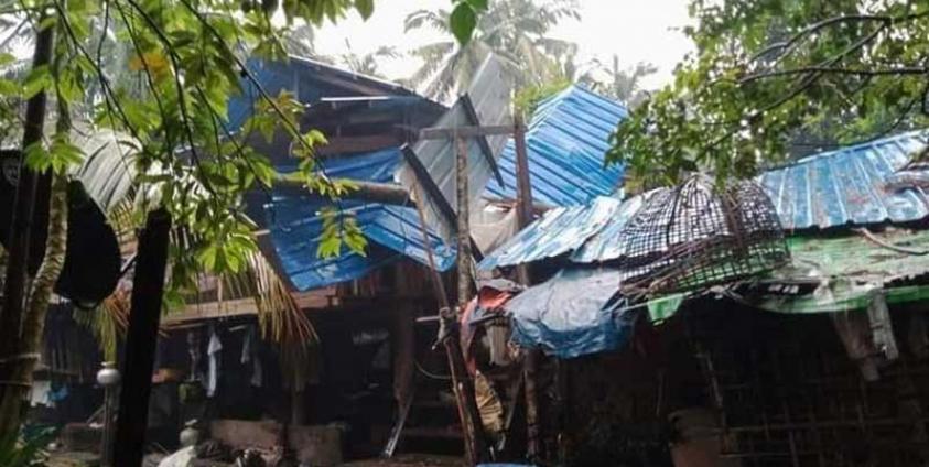 Homes damaged by strong winds in Ngapali’s Jeittaw ward. (Photo: Yebaw Thaung Tun)